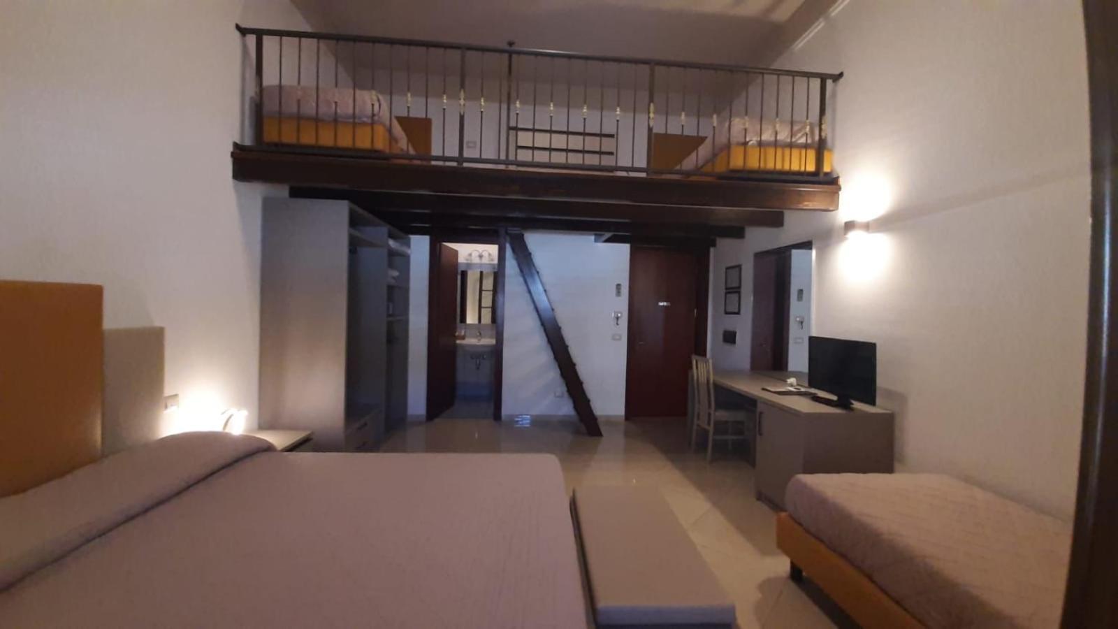 Ghibli Hotel 산비토로카포 외부 사진